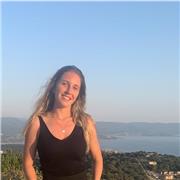 Je suis là pour accompagner et aider pour les différents devoirs primaire et collège